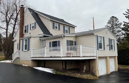 Marcy Apartment | Marcy NY! 4BR first floor on the Erie Canal! Sleeps a family of six.