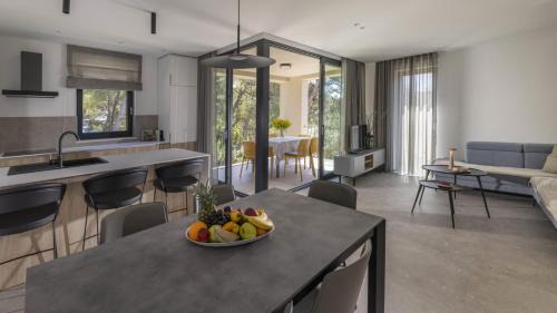 Artatore Apartment | Mare Solis Pinea