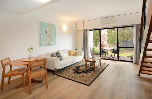 Margaret River Apartment | MARGARET FOREST RETREAT Apartment 129 - Located within Margaret Forest, in the heart of the town centre of Margaret River, spa apartment!