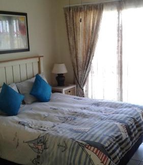 Uvongo Apartment | Margate - Chesapeake Bay Unit 1