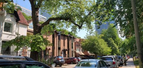 Church and Wellesley House | Margie Townhome Suites