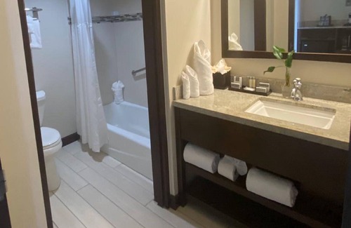 Wickhams Cay 1 Hotel | Maria's By the Sea Hotel