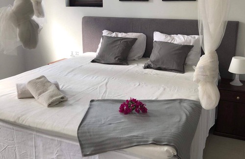 Kudapaduwa House | MARIA VILLA NEGOMBO for Comfort,Luxury and Convenience.