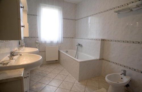 Zalakaros Apartment | Marianna Apartmanház