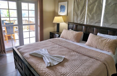 Marigot Bay Resort | Marigot Beach Club and Dive Resort