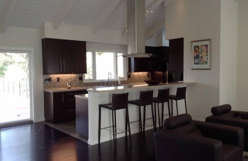 Corte Madera House | Marin county magic, close to downtown, biking, sailing, and the wine country!