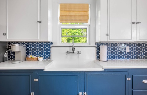 Waterford Hotel | Marina Bay Cottages