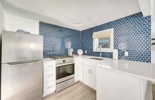 Waterford Hotel | Marina Bay Cottages