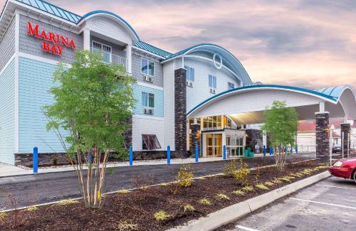 Chincoteague Hotel | Marina Bay Hotel & Suites, an Ascend Collection Hotel