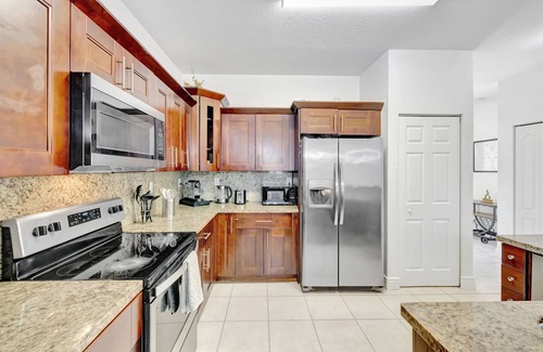 River Oaks House | Marina Casa – Beautiful 4BR/2BA Fort Lauderdale Private Home