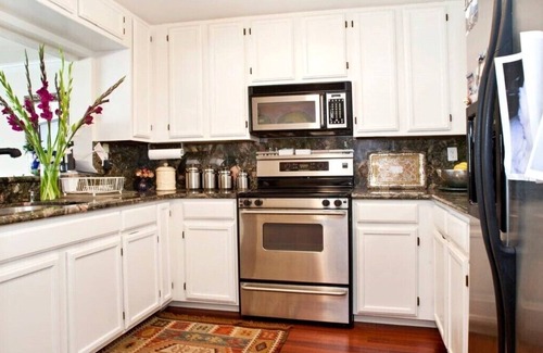 Marina District Condo | "Marina Designer Showplace Home" 1 min away from "Beach" & "Palace of Fine Arts"