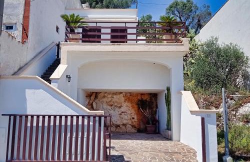 Marina di Andrano House | Marina di Andrano - Alisso, casa vista mare con parcheggio privato e wifi