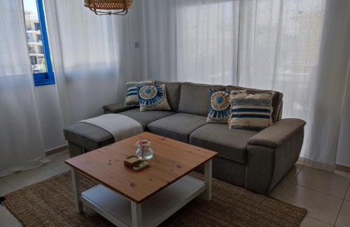 Universal Apartment | Marina Gardens