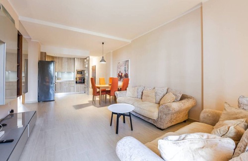 Vlore Apartment | Marina Mirage Apartment