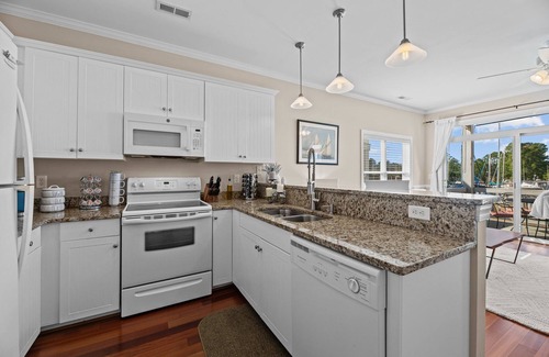 Fairfield Harbour House | Marina Vista Retreat