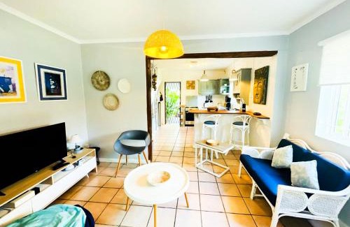 Pointe D'esny Apartment | Marine House