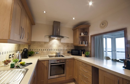 Saint Goran Apartment | Marine Point, Mevagissey - sensational cliff top views of harbour and bay