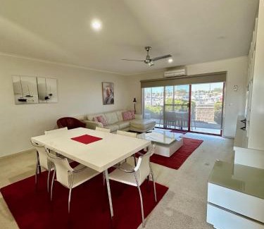 Paynesville Resort | Mariners Cove Waterfront Motel and Apartments