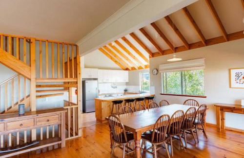 Eagle Bay House | Mariners Rest