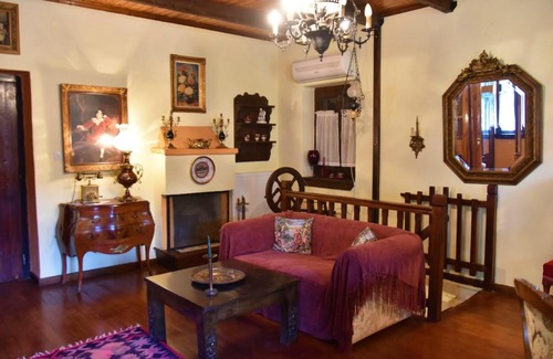 Kefalochori Villa | Mariolata Vintage Stone Villa - 4 Season Escape