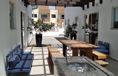 Mariscal House | Mariscal neighborhood apartment, 300 meters from Canto Grande beach.