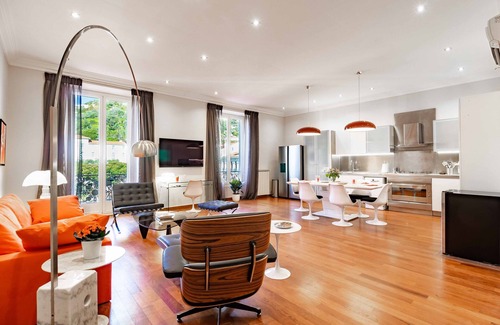 Beaulieu-sur-Mer Apartment | Market Square