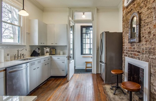 Chestnut Hill House | Market Street House - Gorgeous Victorian