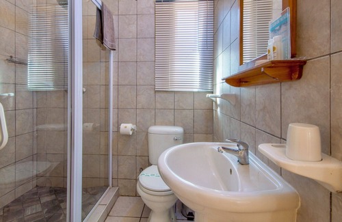 Germiston Bed & Breakfast | Marle' Lodge Bed & Breakfast