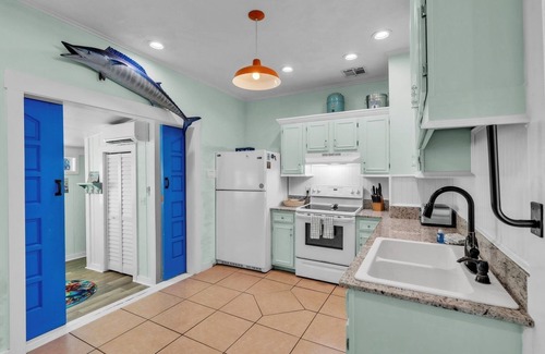 Bradenton Beach House | Marmalade Mermaid 3 Bedroom Home by RedAwning