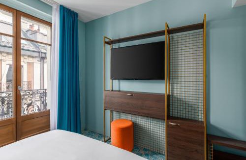 Geneva Hotel | Marmont Hotel