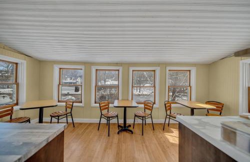 Marmora Apartment | Marmora and Lake Inn Superior Apartment- Sleeps 13 guests