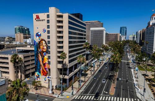 Downtown Long Beach Hotel | Marriott Long Beach Downtown