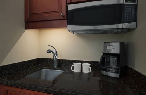 Williamsburg Apartment | Marriott Manor Club Luxury Studio sleeps 4