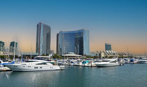 Marina District Hotel | Marriott Marquis San Diego Marina
