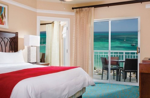 Palm Beach Resort | Marriott's Aruba Surf Club 1 Bedroom, 1 Bathroom