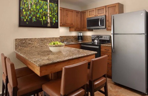 Peak 9 Villa | Marriott's Mountain Valley Lodge at Breckenridge (1 Bedroom Premium)