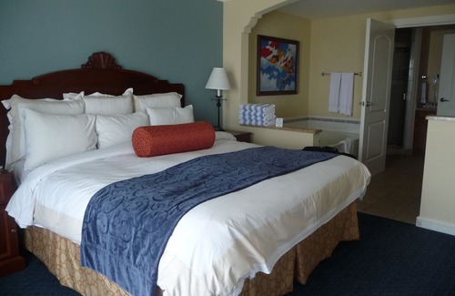 Palm Beach Hotel | Marriott Surf Club owner weeks always discounted - Luxury timeshare