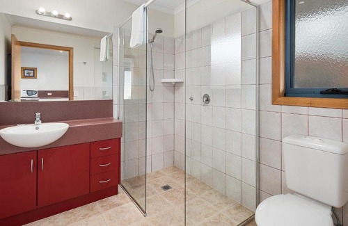 Strahan Apartment | Marsden Court Apartments