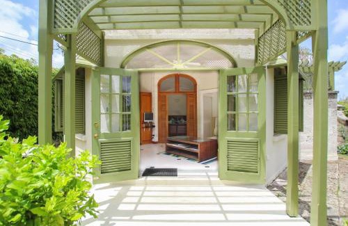 Weston House | Marsh Mellow South Cottage by Bluescape