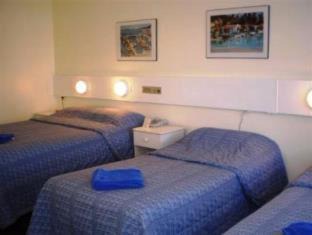 Derwent Park Hotel | Martin Cash Motel