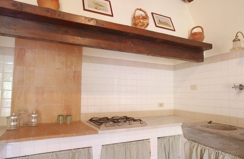 Ripafratta House | Martin Pescatore, Gorgeous Rustic Tuscan Farmhouse