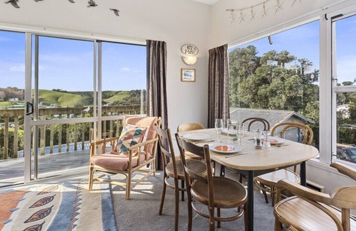 Mahurangi East Cottage | Martin's Bay Magic - Martins Bay Holiday Home