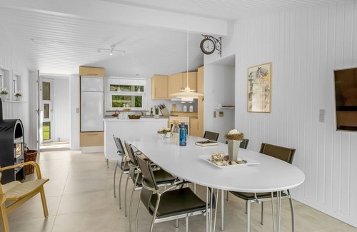 Bratten Strand House | "Martina" - 500m from the sea by Interhome