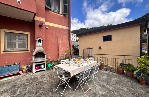 Castiglione Chiavarese Apartment | Martina's house in San Pè apartment surrounded by nature 20 min from the sea