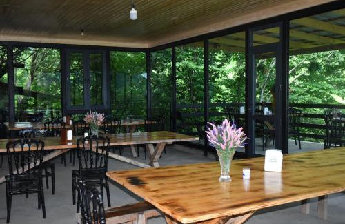 Salkhino Hotel | Martvili canyon cottage