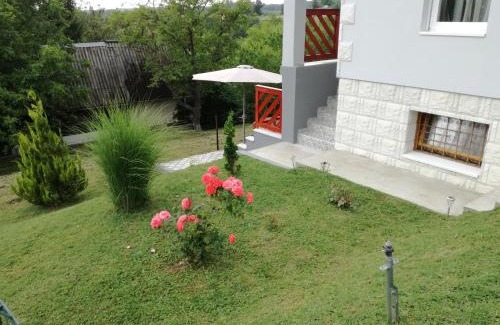 Igal House | Marvel-Nyaraló