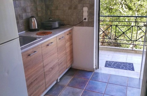 Karvelas Apartment | Marvellous huge balcony residence in East Mani