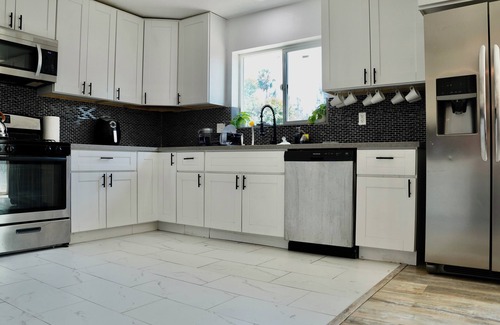 Carlton Hills House | Marvelous 4-bedroom house for large group or family 7 beds