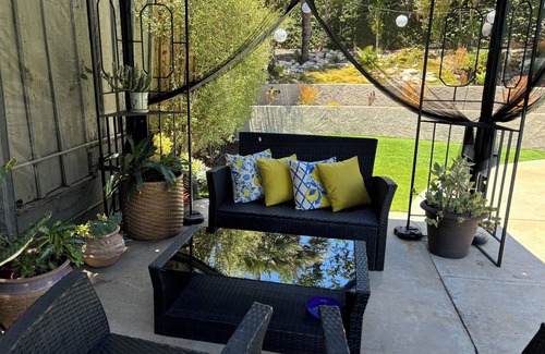 West Torrance House | Marvelous 4-bedroom pool house in Torrance