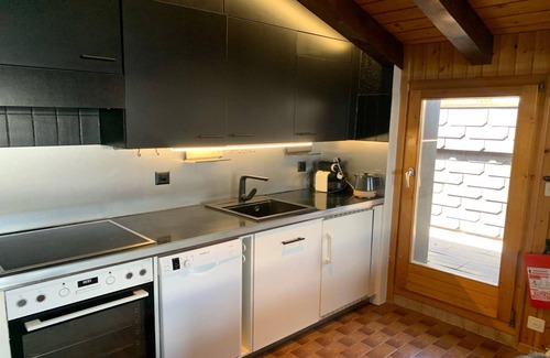 Salins Apartment | Marvelous apartment with balcony